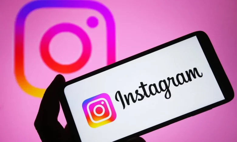 1200x768 in this photo illustration instagram logo is seen on a smartphone screen pavlo gonchar sopa images sopaimages sopa010611 credit sopa images sipa 2303160856 Detafour