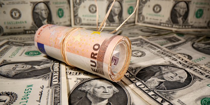 l euro atteint 1 21 dollar au plus haut depuis avril 2018 Detafour