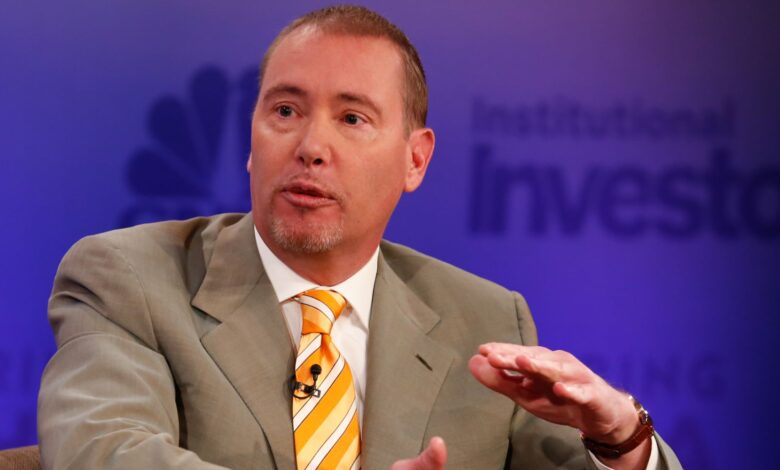 bond king jeffrey gundlach says the fed shouldnt raise interest rates this week Detafour