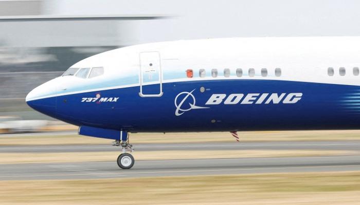 195 221800 boeing deliveries declines production Detafour