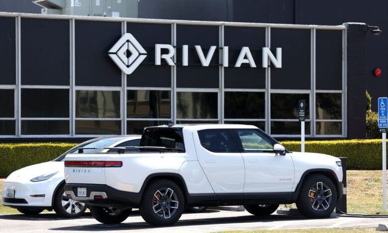 221026172349 01 rivian 050922 Detafour