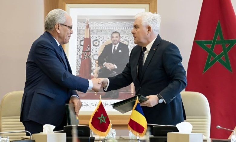المغرب يعزز قدراته الدفاعية بتوقيع اتفاقية تعاون عسكري مع رومانيا 1 romania morocoo agreement photo ministerul apararii nationale on fb 1 e1738679353486 Detafour