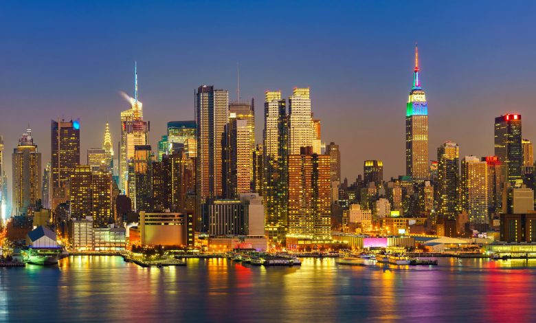 view on manhattan at night new york city header 141511 Detafour