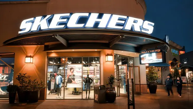 3 جي كابيتال تستحوذ على "سكتشرز" مقابل 9.4 مليار دولار في صفقة مفاجئة 1 3G taking Skechers private in 9.4bn deal Detafour