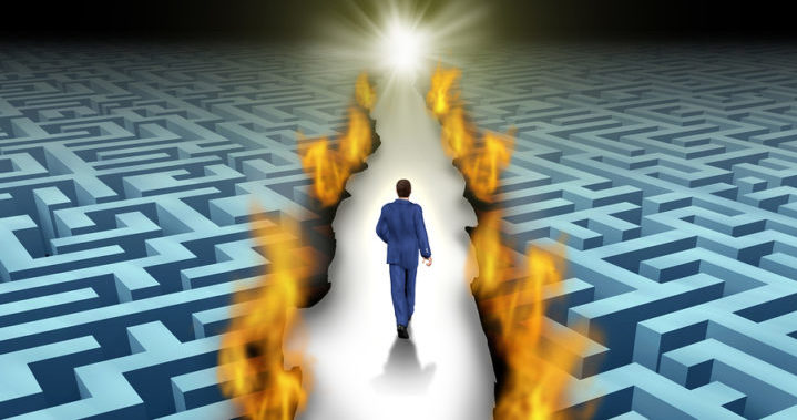 مخاوف رواد الأعمال: كيف تحول التحديات إلى فرص للنجاح 1 bigstock Innovative Leadership 43217197 e1649824927400 Detafour