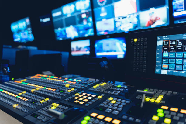 أسهم منصات البث الأمريكية تتراجع بعد فرض رسوم جمركية على الأفلام الأجنبية 1 istockphoto 1264508241 612x612 1 Detafour