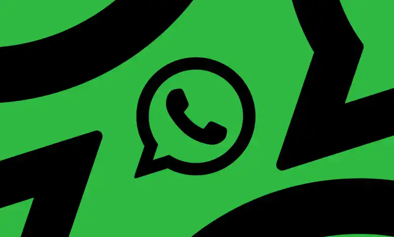 نص بديل: شعار واتساب على خلفية خضراء مع تصاميم سوداء، رمز التواصل والمراسلة الذكية.